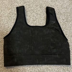 Gymshark Illumination Seamless Sports Bra in Small Black/Grey